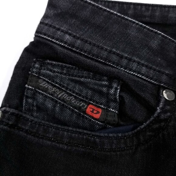 DIESEL BAKARI NE Straight Leg Articulated Knee Moto Jeans Womens 26 Black - Picture 7 of 8